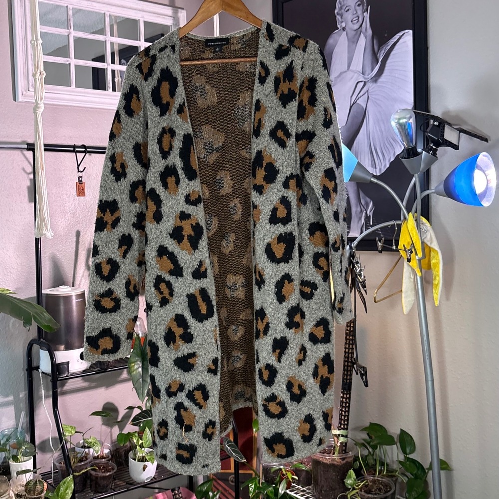 Fortune + Ivy Cardigan Women XL Grey Leopard Print Excellent Open Front Longline